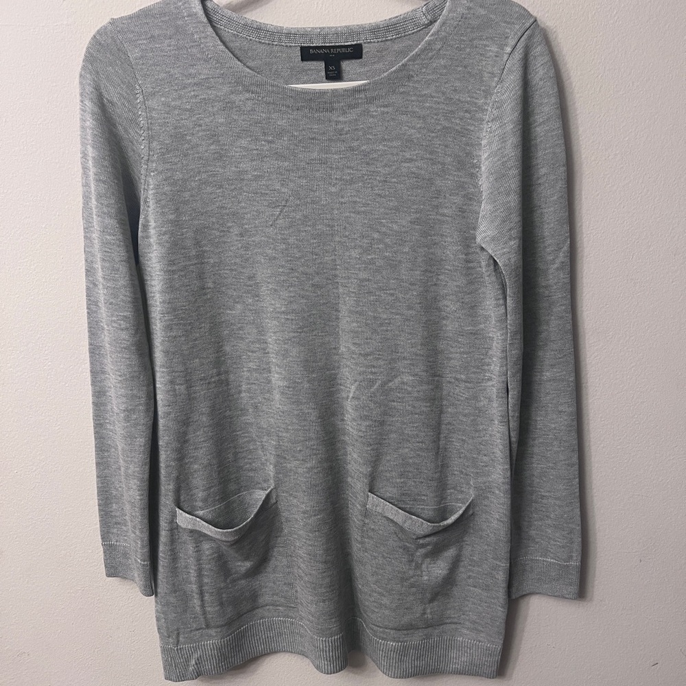 Banana Republic long Gray Crew Neck Lightweight Sweater basic minimalist 310